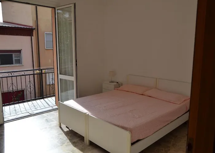 Happy House Apartment